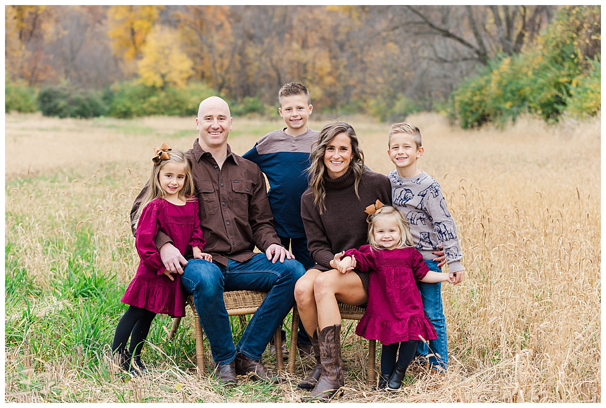 Dreamy Family Of Five Late Fall Family Photos